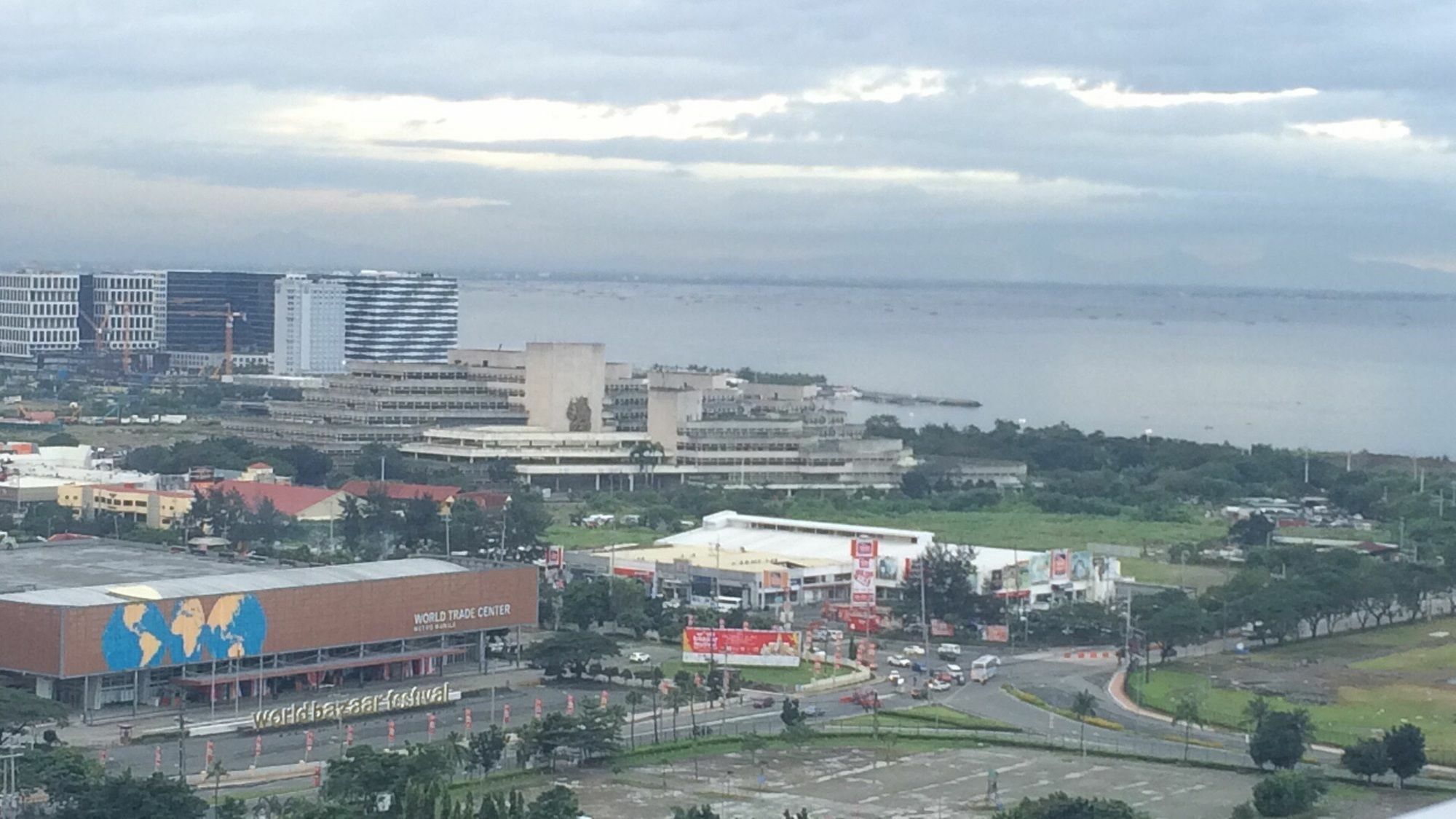 Seabreeze Residences At Breeze Residences Pasay Buitenkant foto